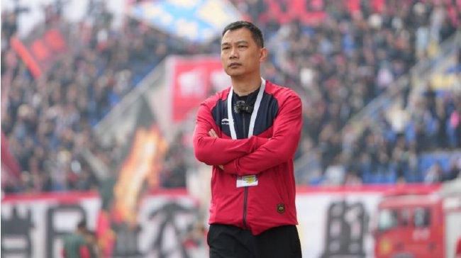 隔壁房间发出的呻吟