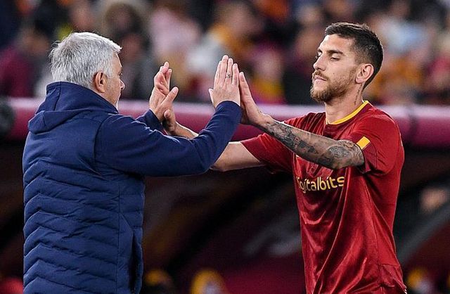 亚洲人成伊人成综合网久久